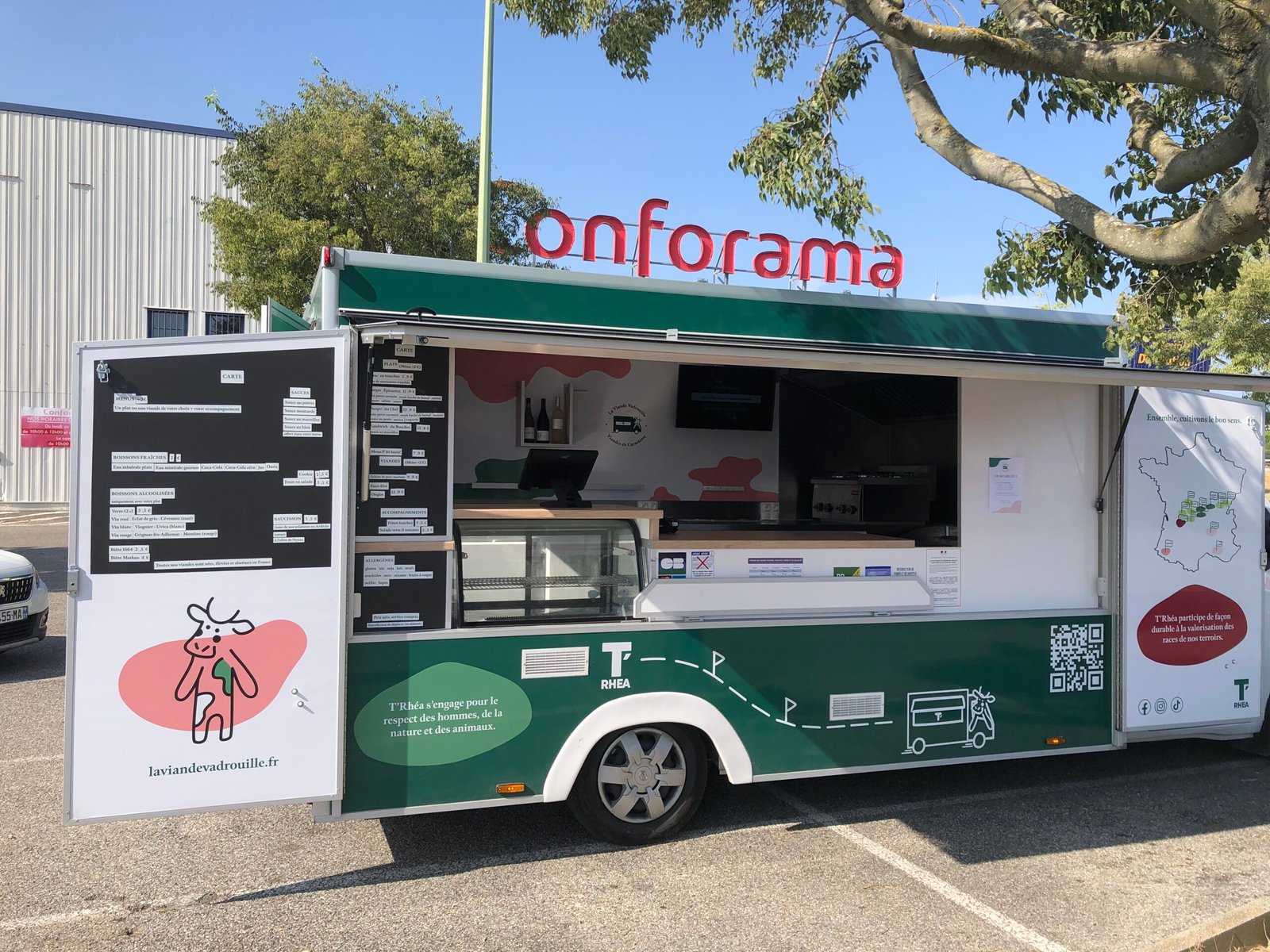 Photo La Viande Vadrouille parking Conforama Valence 2 Les Couleures